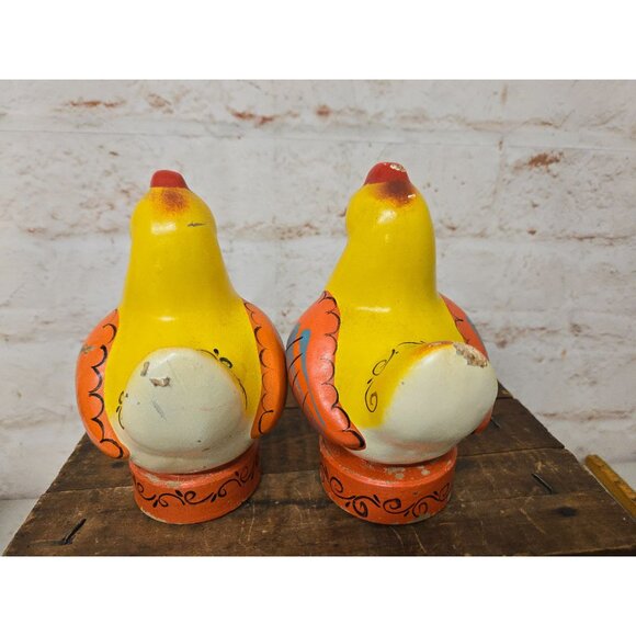 Pair of Vintage Russian Hand-painted 6" Chickens Pressed Saw Dust Folk Art - Picture 5 of 7